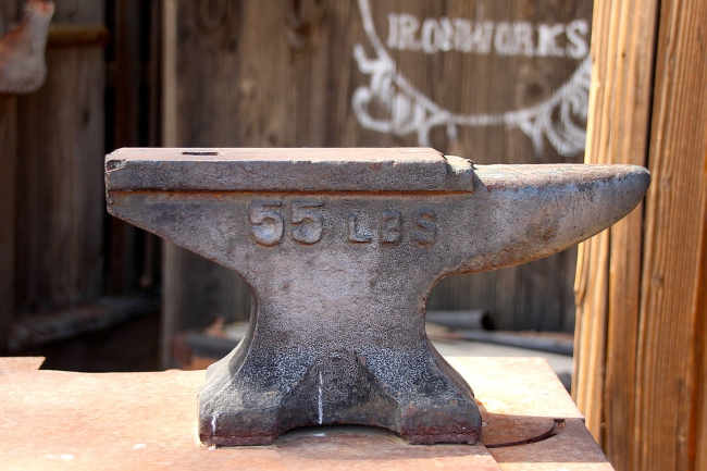 Black Very Heavy Iron Anvil BlackSmith Making Tool Collectible 54 lbs 