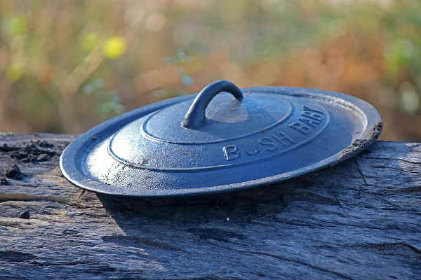 cast iron pot lid